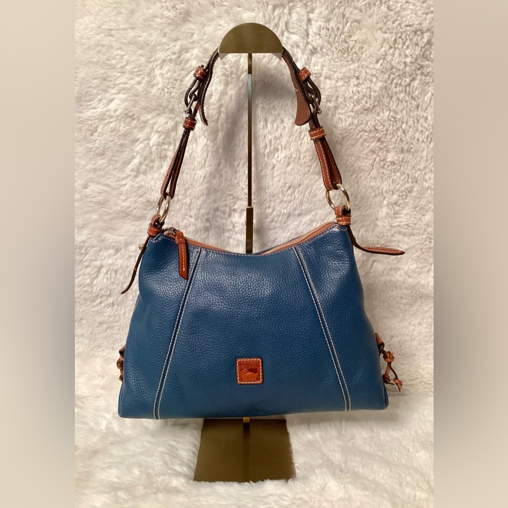 Dooney & Bourke Blu Leather Shoulder BAG